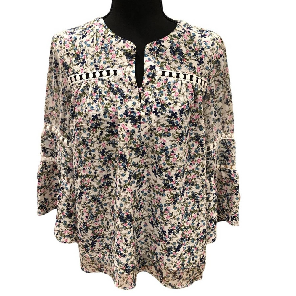 Fever Top  with Bell Sleeve Crochet Detail Small Floral Print Size Large